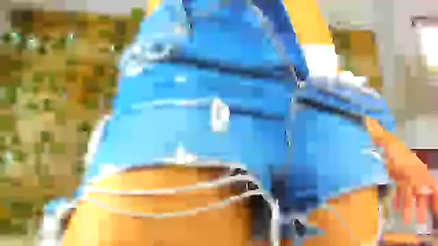 Snapshot of alyssia_ocean chatting on February 5, 1:11 pm alyssia ocean online show from February 5, 1:11 pm