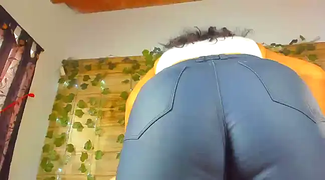 Snapshot of alyssia_ocean chatting on March 14, 9:54 pm alyssia ocean online show from March 14, 9:54 pm