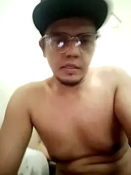 mrbubbaibrahim online show from November 19, 7:30 am