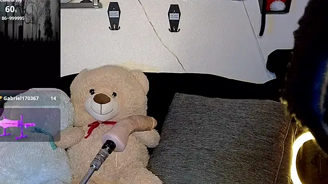 Ivey and James online show from October 3, 9:12 pm