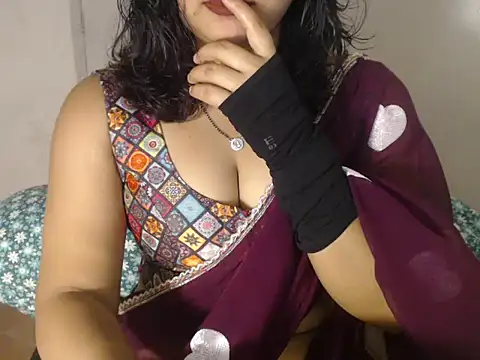 Open Heart Lennon online show from December 4, 4:33 am