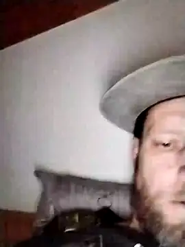 Kw8585kw online show from December 19, 10:00 pm