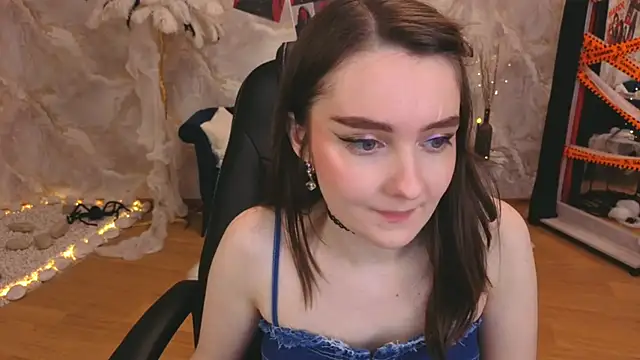 Snapshot of CloudGrace chatting on October 29, 6:20 pm CloudGrace online show from October 29, 6:20 pm