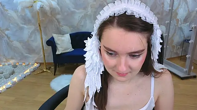 Snapshot of CloudGrace chatting on November 15, 3:15 am CloudGrace online show from November 15, 3:15 am