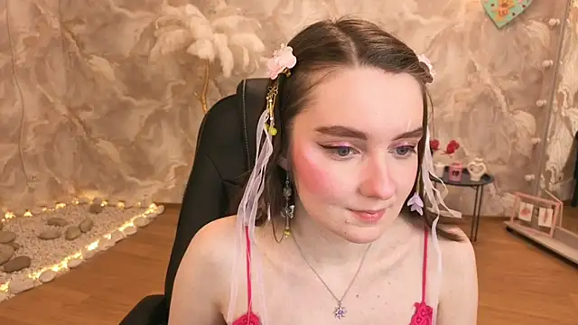 Snapshot of CloudGrace chatting on February 14, 3:14 am CloudGrace online show from February 14, 3:14 am