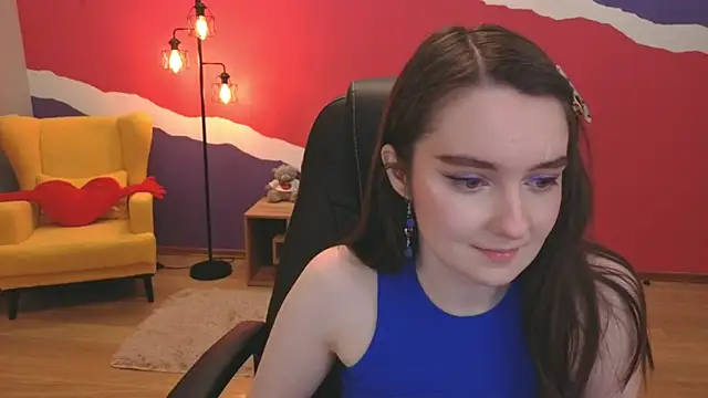 Snapshot of CloudGrace chatting on February 28, 3:29 am CloudGrace online show from February 28, 3:29 am