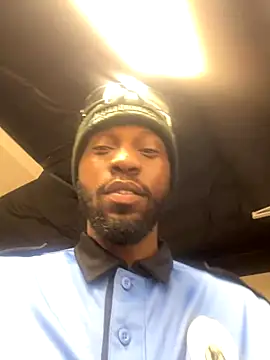 Snapshot of danieldonte chatting on November 16, 12:22 pm danieldonte online show from November 16, 12:22 pm