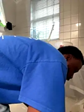 Snapshot of danieldonte chatting on November 20, 2:50 pm danieldonte online show from November 20, 2:50 pm