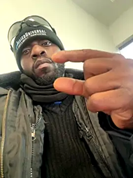 Snapshot of danieldonte chatting on December 4, 5:43 pm danieldonte online show from December 4, 5:43 pm