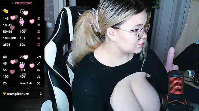 Mini Mo online show from February 21, 11:44 am