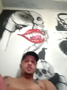 Snapshot of fafass chatting on October 25, 7:08 pm fafass online show from October 25, 7:08 pm