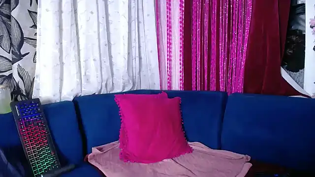Snapshot of crystalbxx chatting on June 16, 4:09 pm crystalbxx online show from June 16, 4:09 pm