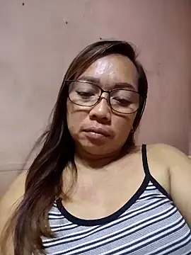 asianwet4u online show from April 12, 5:40 pm