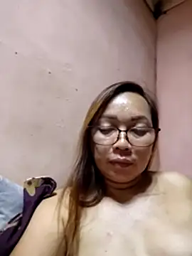 Snapshot of asianwet4u chatting on May 8, 5:18 pm asianwet4u online show from May 8, 5:18 pm