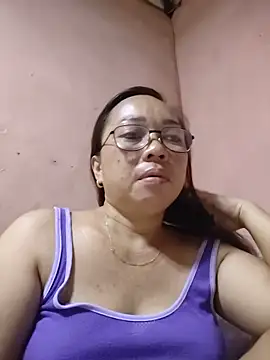 Snapshot of asianwet4u chatting on May 29, 1:47 am asianwet4u online show from May 29, 1:47 am