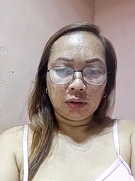 Snapshot of asianwet4u chatting on May 29, 5:11 pm asianwet4u online show from May 29, 5:11 pm