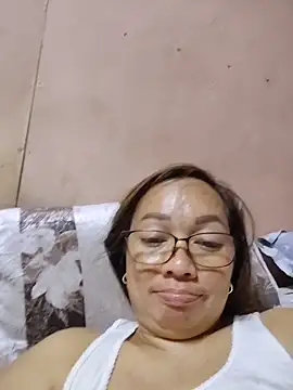 Snapshot of asianwet4u chatting on June 1, 5:53 am asianwet4u online show from June 1, 5:53 am