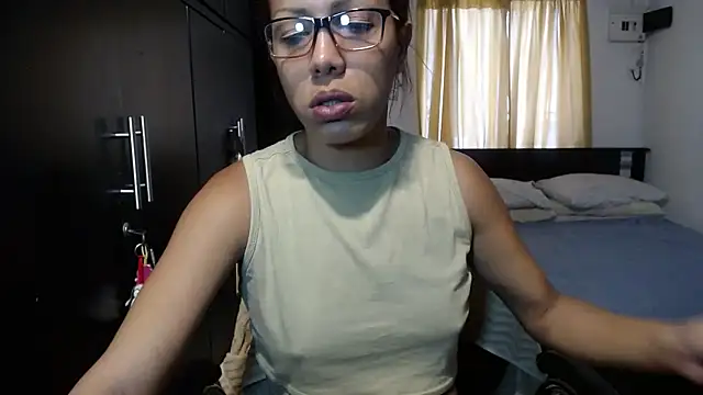 Snapshot of sensual_nataliee chatting on March 3, 2:37 pm sensual nataliee online show from March 3, 2:37 pm