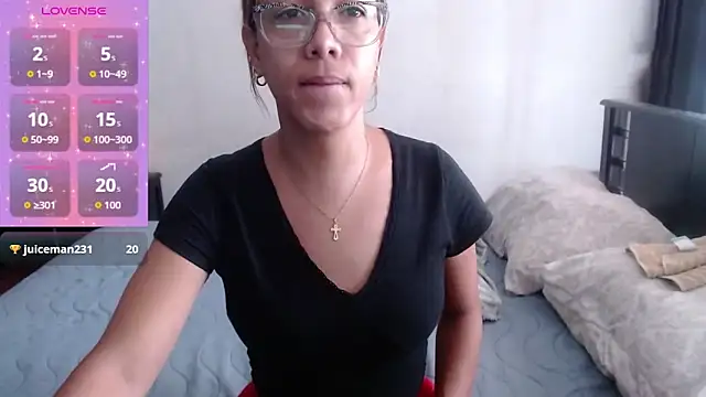 Snapshot of sensual_nataliee chatting on March 26, 2:44 pm sensual nataliee online show from March 26, 2:44 pm
