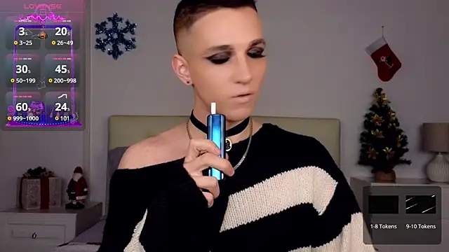 Snapshot of HelenSpellman chatting on December 26, 8:39 am HelenSpellman online show from December 26, 8:39 am