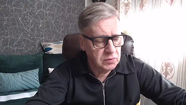 RobertStripX online show from March 1, 8:27 am