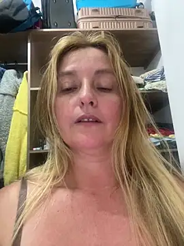 moniquerainx online show from March 28, 3:17 am