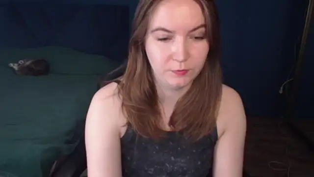 Snapshot of AlessaBlackMoon chatting on June 22, 10:45 am AlessaBlackMoon online show from June 22, 10:45 am