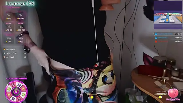 Snapshot of JohansonKatie chatting on February 26, 1:00 am JohansonKatie online show from February 26, 1:00 am