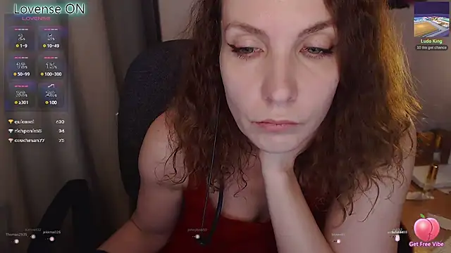 Snapshot of JohansonKatie chatting on March 9, 6:17 am JohansonKatie online show from March 9, 6:17 am