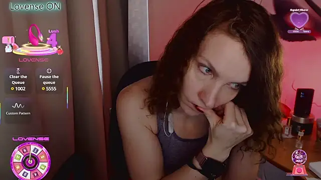 Snapshot of JohansonKatie chatting on March 11, 6:21 am JohansonKatie online show from March 11, 6:21 am