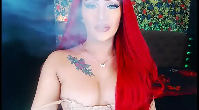 Snapshot of KylieMaxwellCaulfield_TS chatting on December 2, 7:38 pm KylieMaxwellCaulfield TS online show from December 2, 7:38 pm