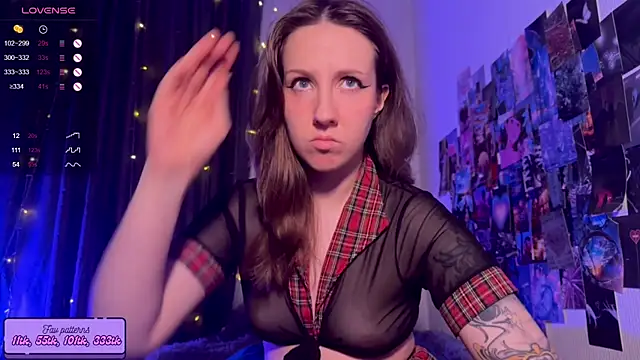 HotaruTomo online show from November 29, 9:18 pm