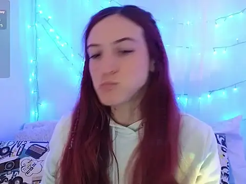 Snapshot of ninaa_fox chatting on February 6, 3:26 pm ninaa fox online show from February 6, 3:26 pm