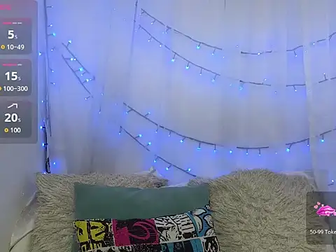 Snapshot of ninaa_fox chatting on May 8, 1:49 pm ninaa fox online show from May 8, 1:49 pm