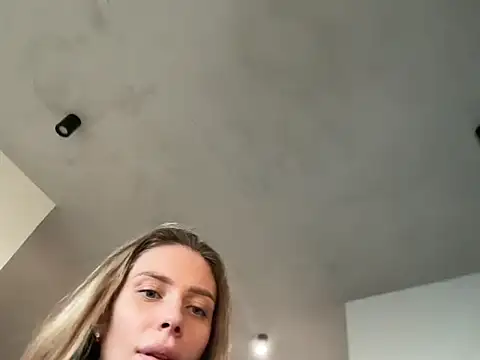 Iris cherry online show from December 17, 1:17 pm