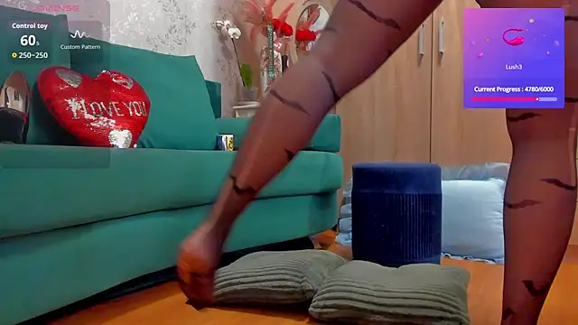 emilianna666 online show from November 8, 5:34 pm