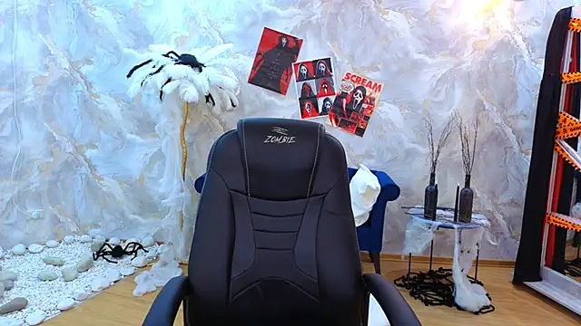 NicoleFoxery online show from November 8, 6:18 pm