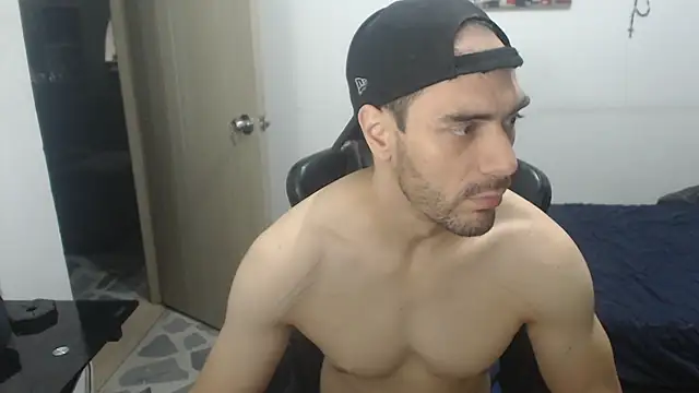 samuelgarcia  online show from April 1, 4:57 am