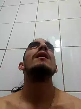 Snapshot of TommyMomentum chatting on January 13, 6:27 am TommyMomentum online show from January 13, 6:27 am