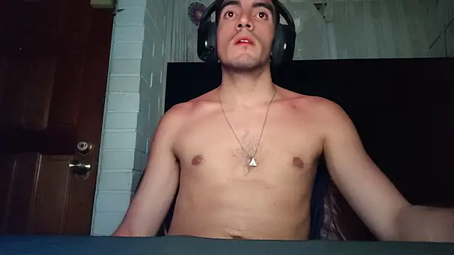 TommyMomentum online show from January 12, 1:00 am