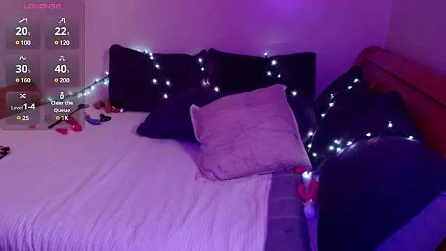 Larissa 6969 online show from February 1, 8:47 pm