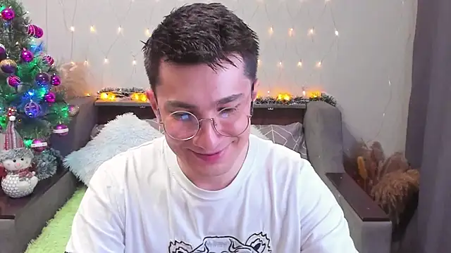 Snapshot of Yumi_steve chatting on December 29, 8:15 pm Yumi steve online show from December 29, 8:15 pm