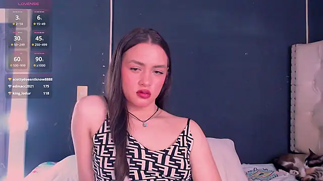 valen thompson online show from December 15, 3:56 am