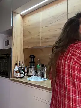 Marilyn La Rose online show from April 2, 8:12 am