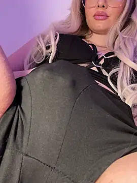 mollyxxx online show from February 5, 3:45 am