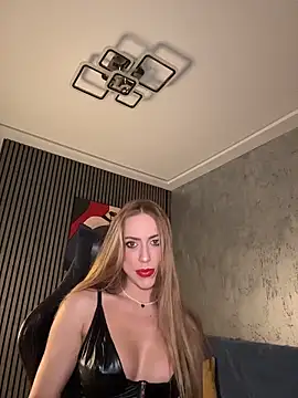 RockQueen A online show from March 9, 5:11 am