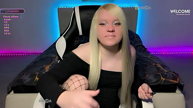 camsmiley online show from February 4, 1:22 am