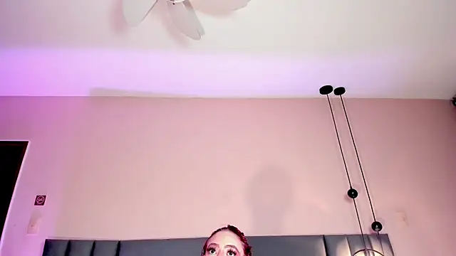 JupiteFox online show from April 7, 12:55 am