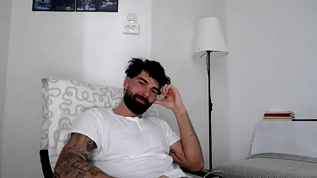 Verycutex online show from February 27, 8:03 am