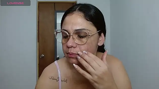 selena ferri online show from March 21, 8:30 am